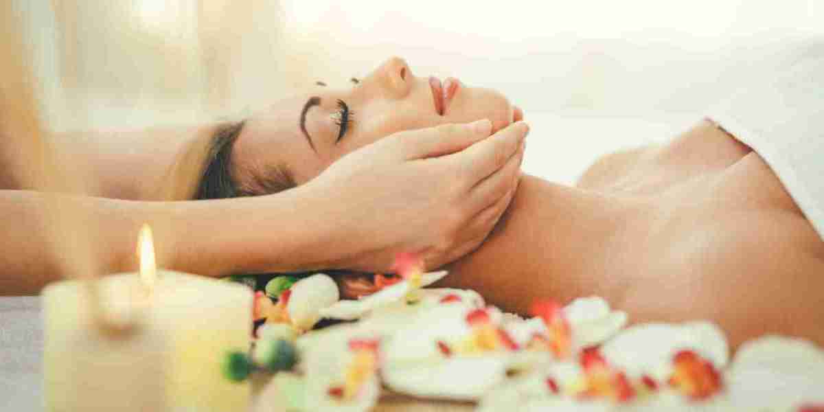 The Role of Full Body Massages in Pain Management at Wellicon Spa