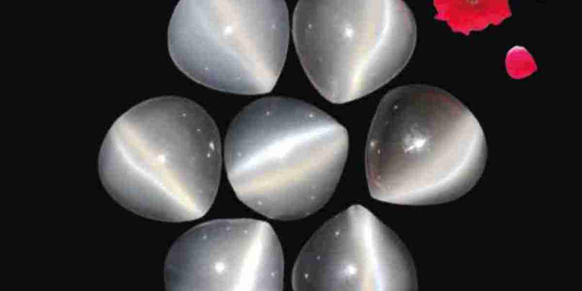 The Mystical Power of Moonstone: A Gem of Intuition