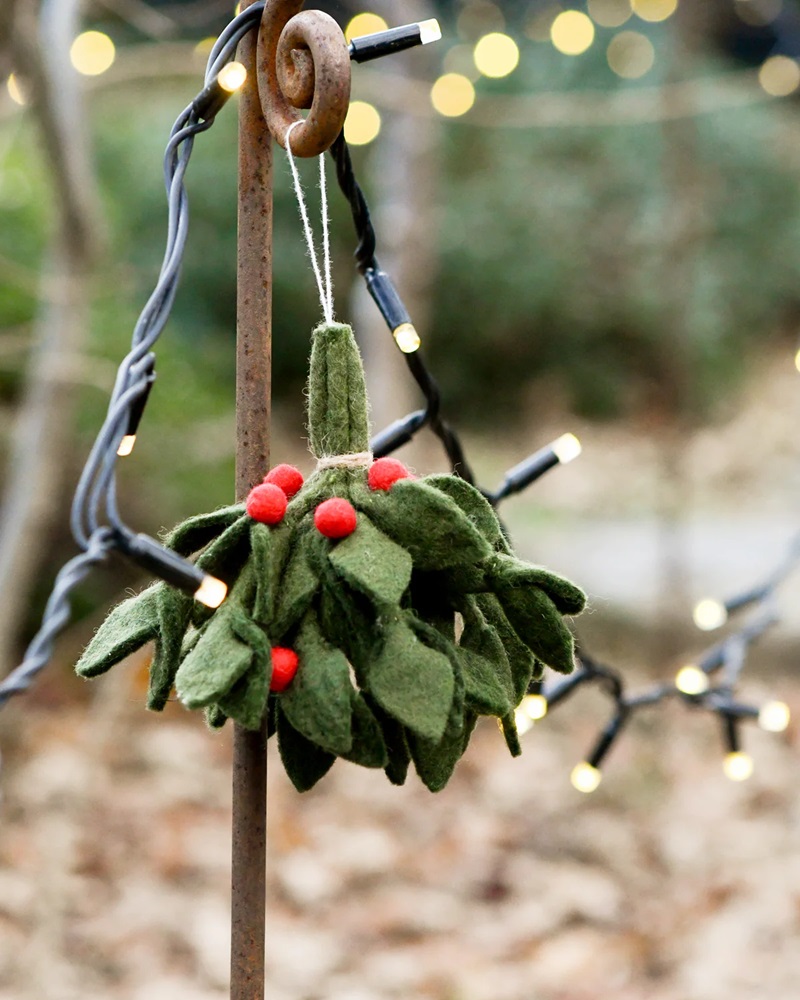 Felt Christmas Ornaments: Charming and Nostalgic Theme for The Holidays – Wandering Mind Laboratory