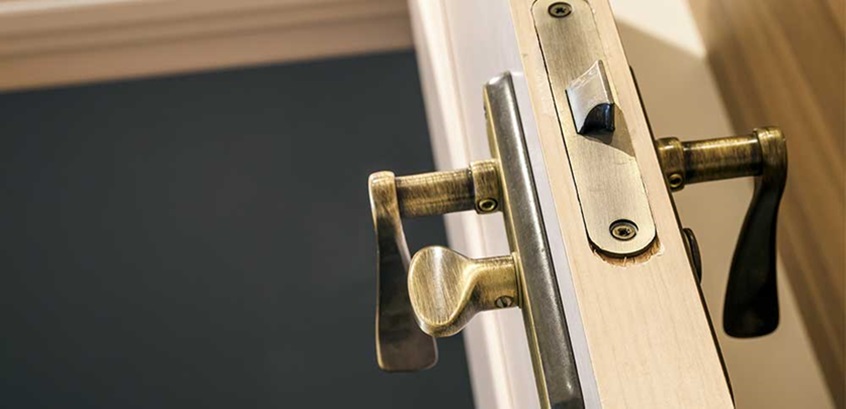 A Guide to Door Handles and Locks for Your Home - aLittleBitOfAll