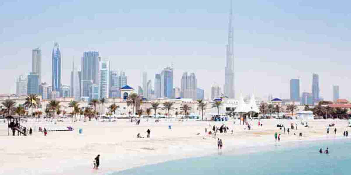 The Best Beaches in Dubai: 6 Spots for Fun in the Sun