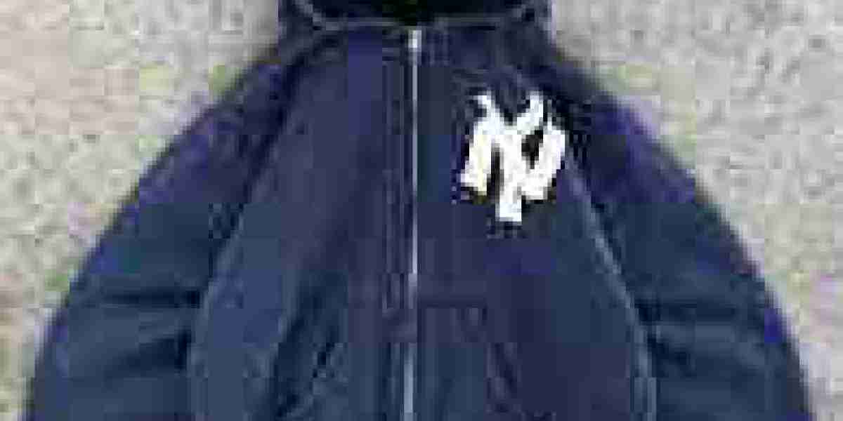 Akimbo Hoodies – Stylish, Comfortable & Bold Apparel