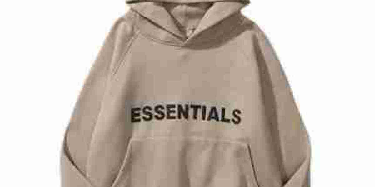 Essentials Hoodies: The Perfect Blend of Comfort and Style