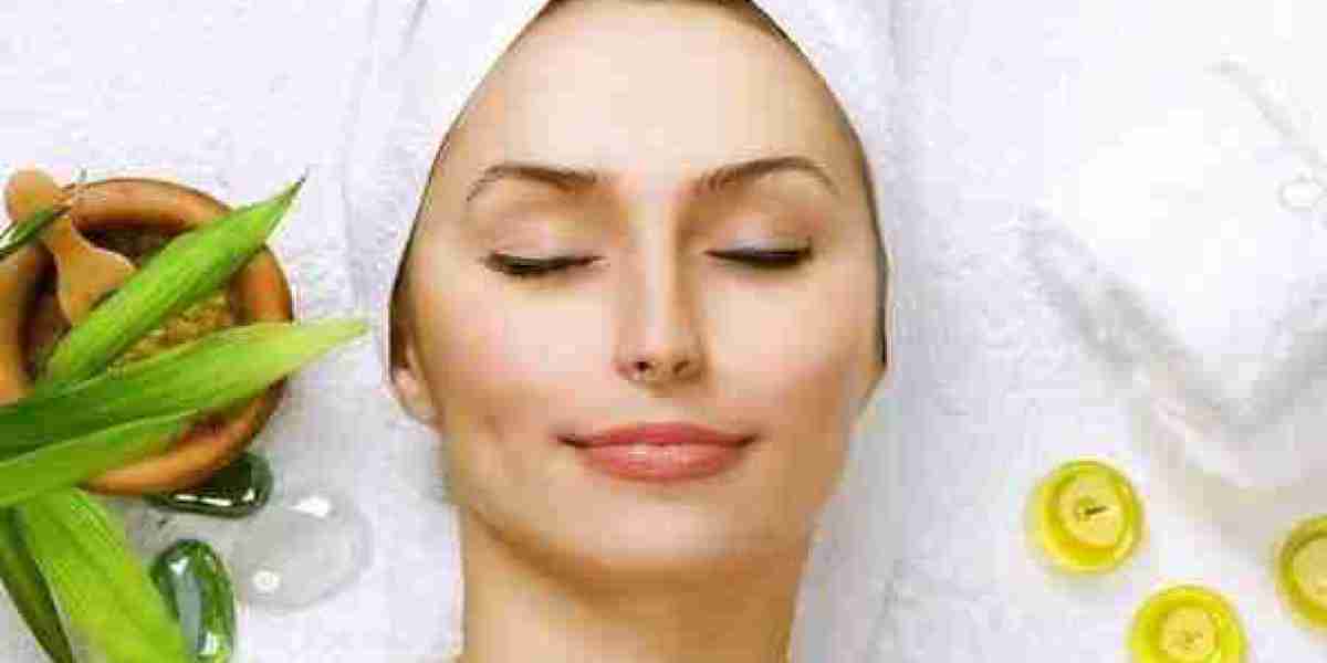 Tips, Products, Causes and Treatments For Oily Skin In 2025