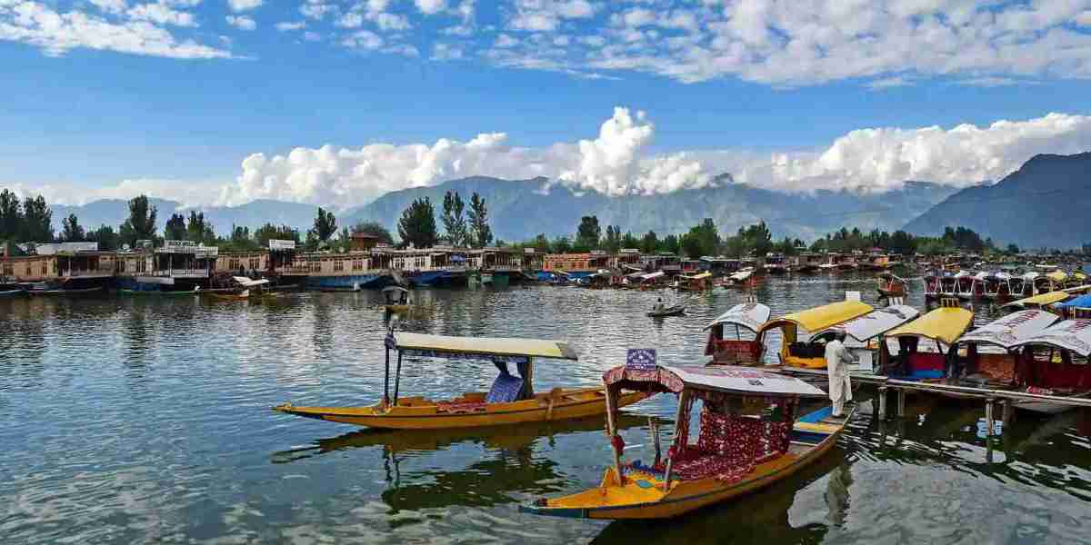 Top 10 Places to Visit in Kashmir with Swastik Holiday